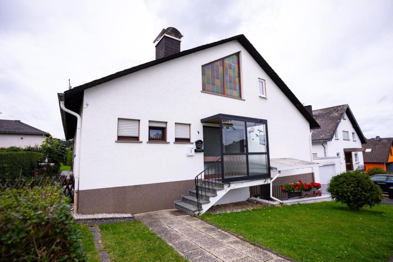 Design-Ferienwohnung In Kelberg Am Nuerburgring: Platz Fuer 6, Kueche, Wifi, Netflix Экстерьер фото